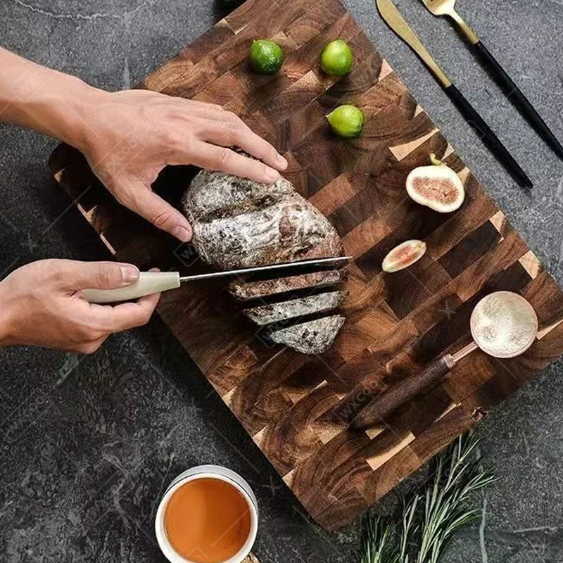 Acacia wood cutting board